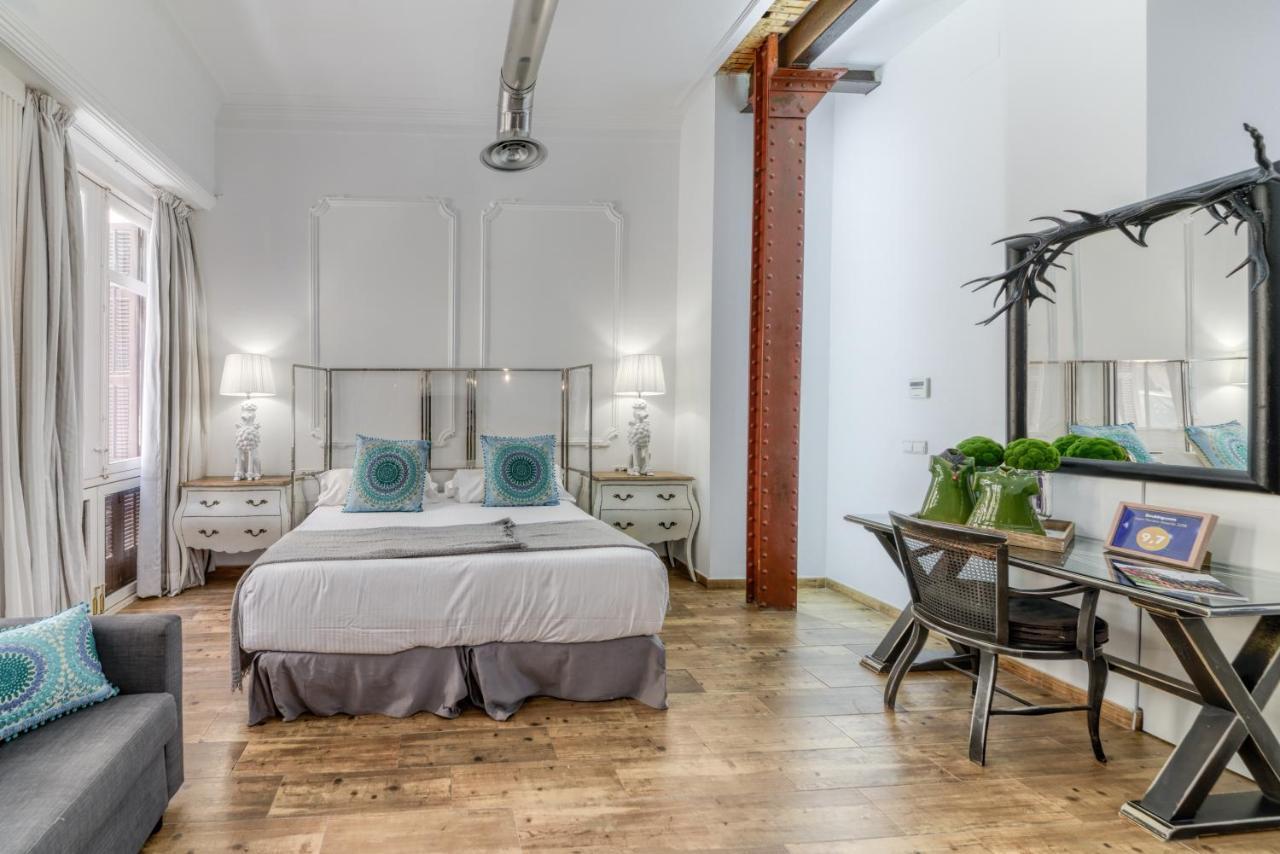 Apartament Holidays2Malaga Old Town Zewnętrze zdjęcie