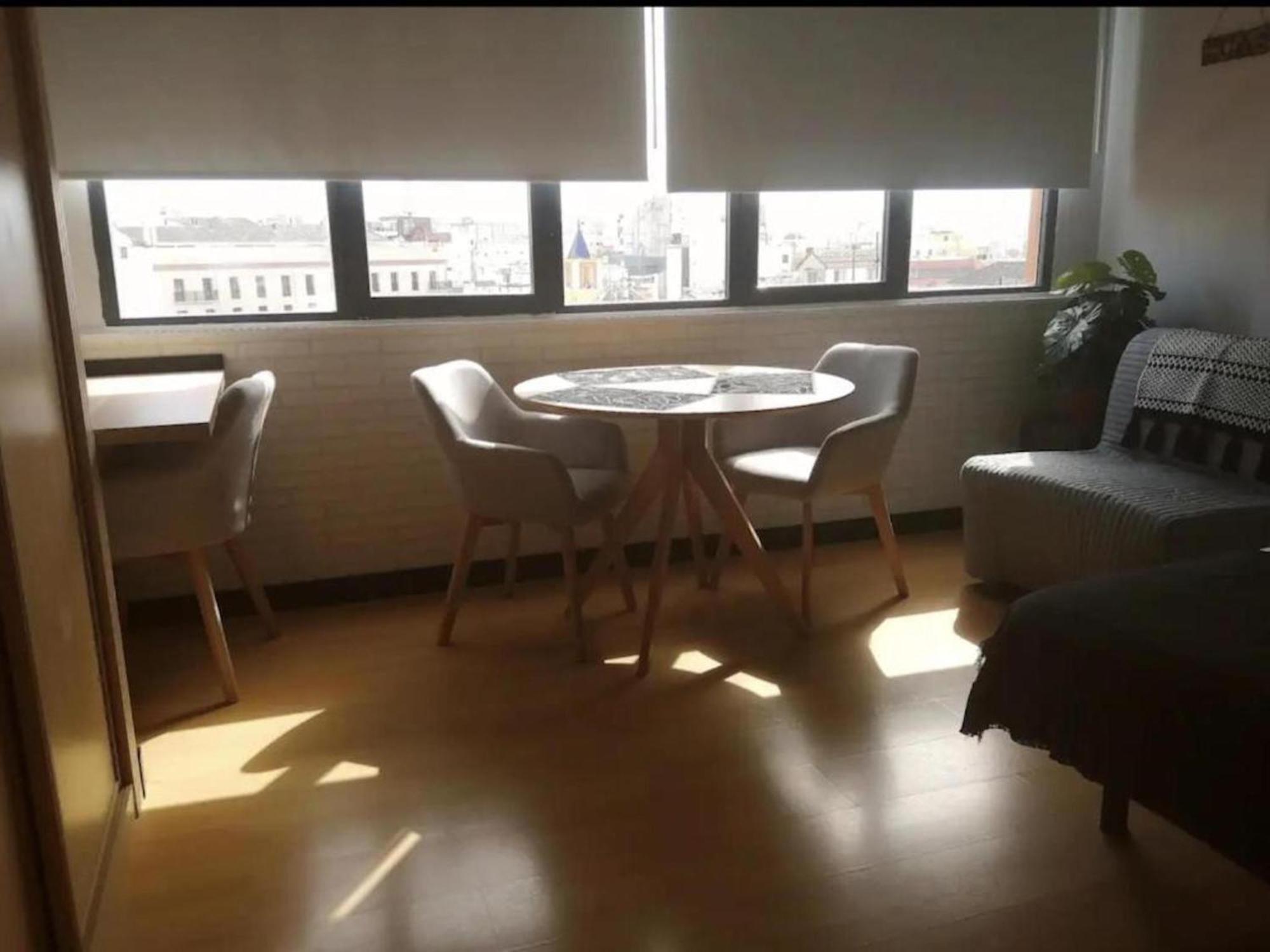 Apartament Holidays2Malaga Old Town Zewnętrze zdjęcie