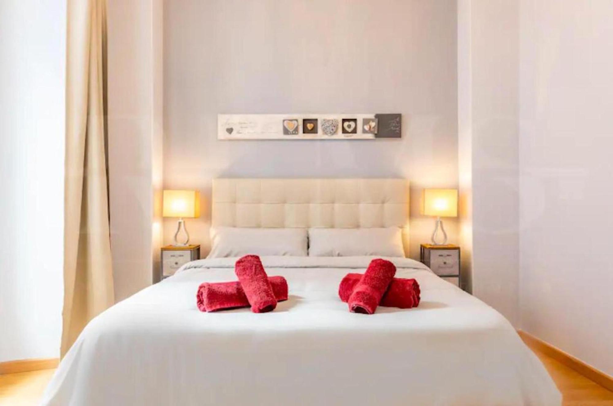 Apartament Holidays2Malaga Old Town Zewnętrze zdjęcie