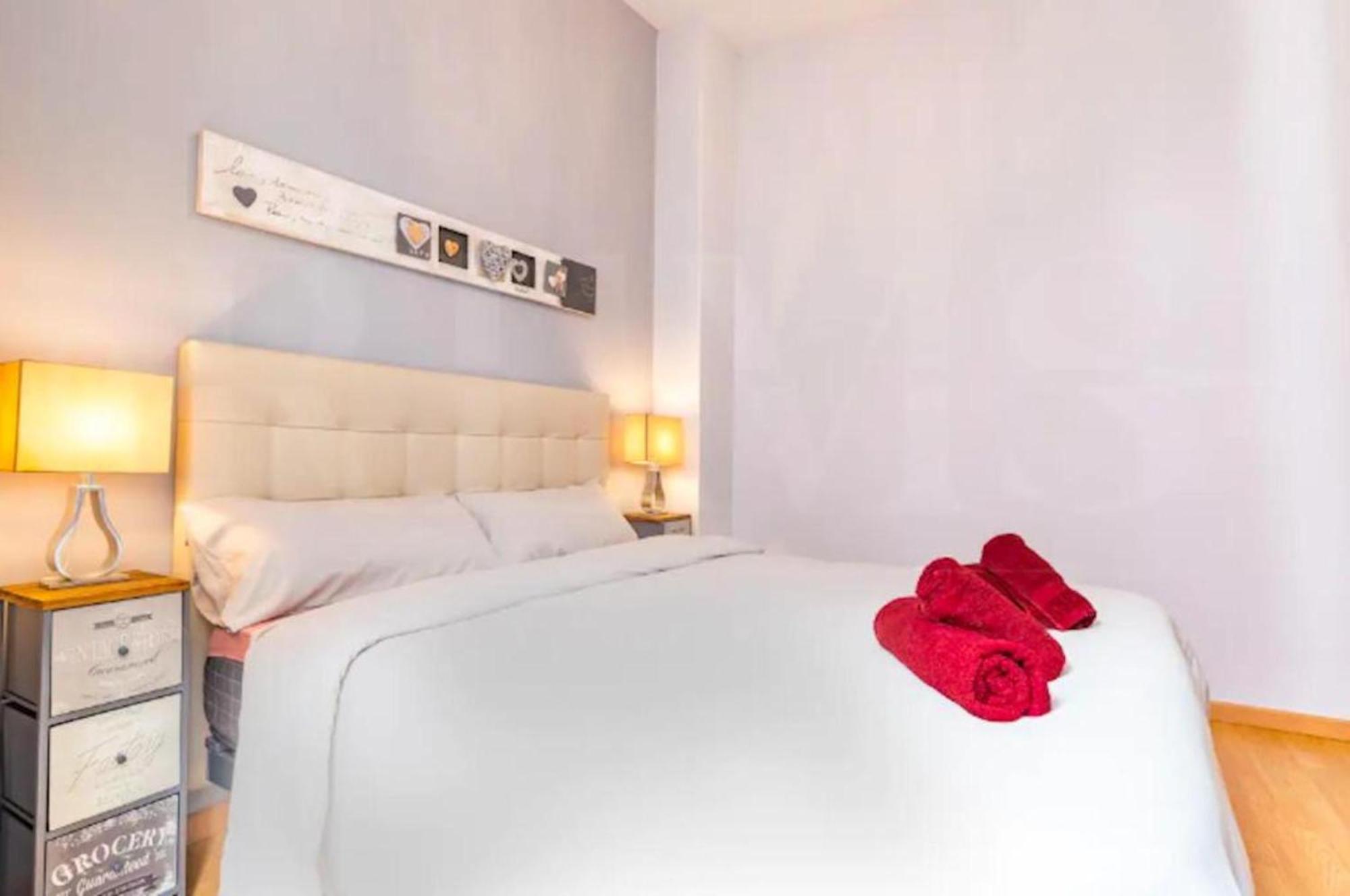 Apartament Holidays2Malaga Old Town Zewnętrze zdjęcie