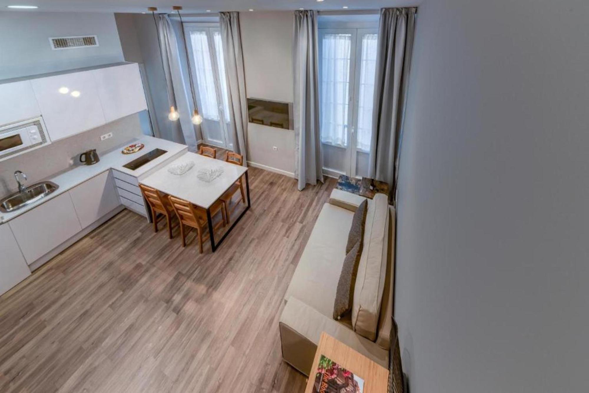 Apartament Holidays2Malaga Old Town Zewnętrze zdjęcie